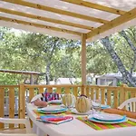 Camping 3 étoiles - Piscine - Ccbbh0a Sussargues