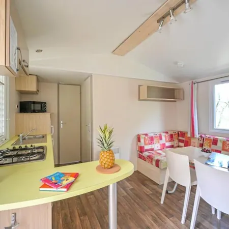 Zecamping 3 Etoiles Familial Toboggans Locatif 16M2 4 Pers Luxury tent 3*