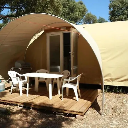 Luxury tent Zecamping 3 Etoiles Familial Toboggans Locatif 16M2 4 Pers Sussargues
