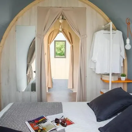 Zecamping 3 Etoiles Familial Toboggans Locatif 16M2 4 Pers 3*