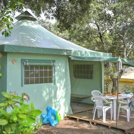 Lüks kamp alanı Zecamping 3 Etoiles Familial Toboggans Locatif 16m2 4 Pers Sussargues