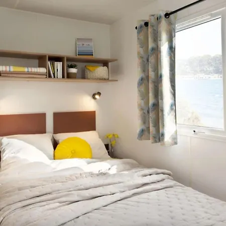 Zecamping 3 Etoiles Familial Toboggans Locatif 16M2 4 Pers 3* Sussargues