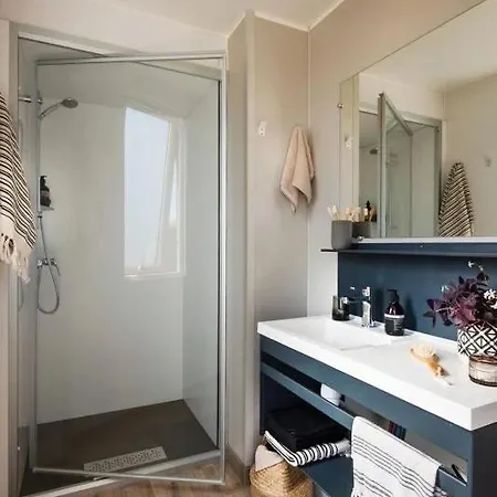 Zecamping 3 Etoiles Familial Toboggans Locatif 16M2 4 Pers Sussargues
