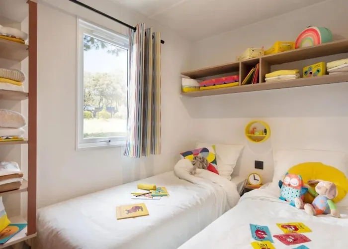 Zecamping 3 Familial Dog Friendly Piscine Et Soirees Animees Camping 3*