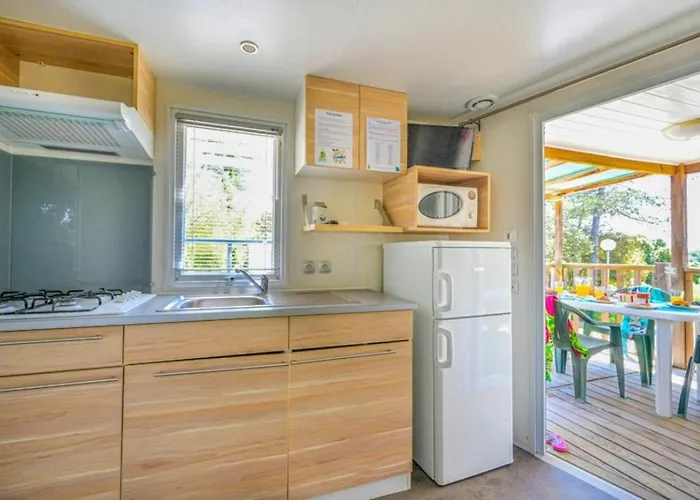 Кемпинг 3 Etoiles - Piscine - Ccbbh0a